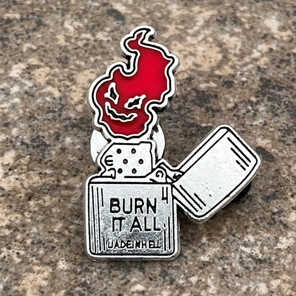 Lighter burn‎ it all brooch lapel pin backpack pin - Picture 1 of 3
